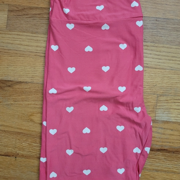 LuLaRoe Pants - Lularoe Valentine's Day Leggings